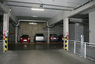 Parkovací stání v Brně - Králově Poli