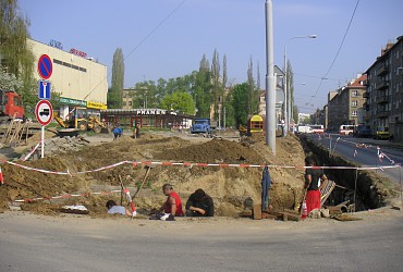 Duben 2006 - stavba je zahájena