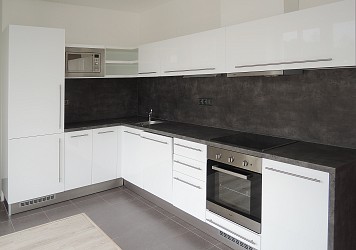 Prodej bytu 3+kk 78m2, Úvoz.