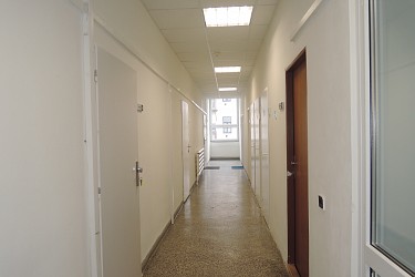 Pronájem kancelářských prostor 100 m2, Jílová