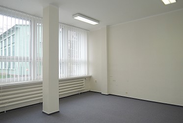 Pronájem kanceláře 32 m2, Jílova.