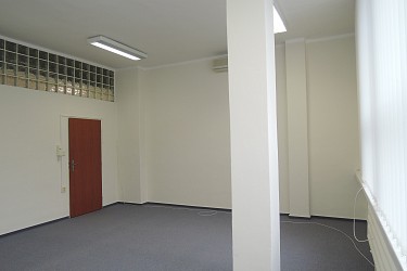 Pronájem kanceláře 32 m2, Jílova.