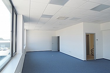 Pronájem novostavby podnikatelského boxu, Modřice.