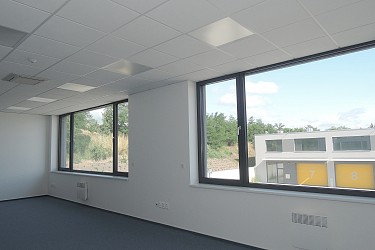 Pronájem novostavby podnikatelského boxu, Modřice.