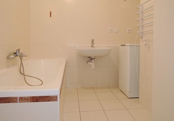 Pronájem bytu 2+kk s parkovacím stáním, Žebětín.