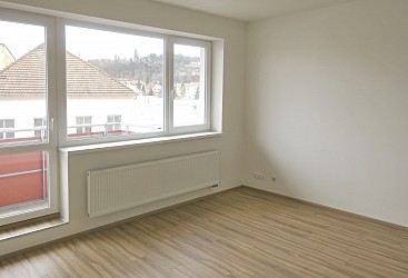 Pronájem cihlového bytu 2+kk v Brně u Mendlova náměstí