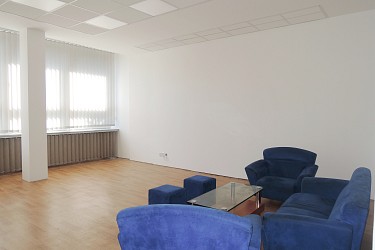 Pronájem dvou kanceláří 68 m2, Vídeňská.