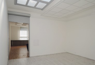 Pronájem dvou kanceláří 68 m2, Vídeňská.