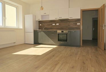 Pronájem bytu 2+kk s balkonem v Brně - Bystrci