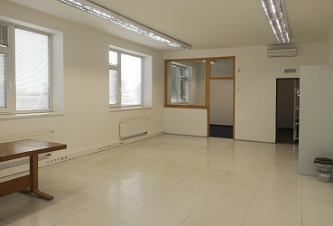 Pronájem souboru kanceláří a skladů 118 m2, Vídeňská