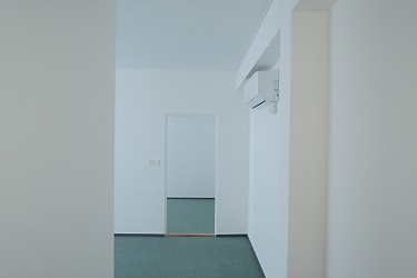 Pronájem dvou kanceláří 33 m2 v komerční budově u OC Globus