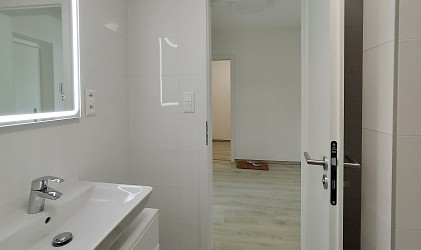 Pronájem novostavby bytu 2+kk s parkovacím stáním, Sadová