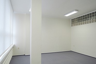 Pronájem kanceláře 32 m2, Jílová