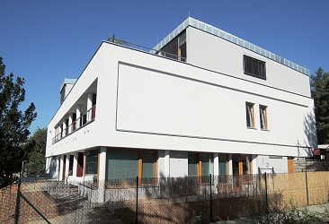 Pronájem zařízeného bytu 2+kk s terasou u Brněnské přehrady