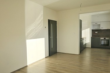 Pronájem bytu 1+kk s balkonem v Brně - Bystrci