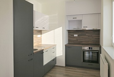 Pronájem bytu 1+kk s balkonem v Brně - Bystrci