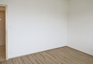 Pronájem bytu 2+kk se dvěma balkony u Mendlova nám.