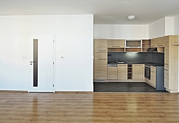 Pronájem bytu 1+kk s balkonem v Brně Králově Poli