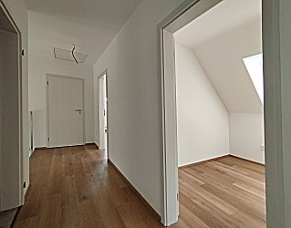 Prodej novostavby rodinného domu se zahradou a garáží, Ochoz u Brna.