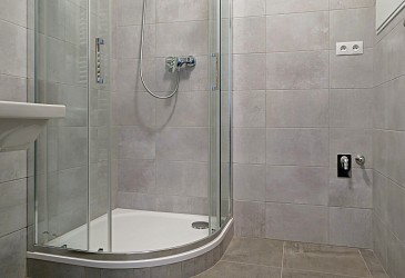 Pronájem novostavby bytu 1+kk s balkonem na Kamechách