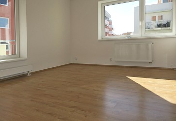 Pronájem bytu 2+kk s balkonem v Brně - Kamechách