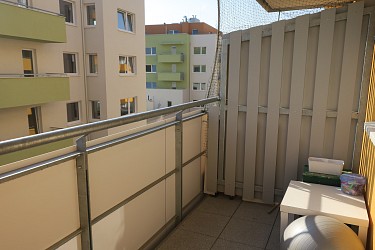 Pronájem novostavby bytu 1+kk s balkonem na Kamechách