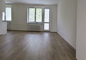 Pronájem bytu 3+kk 65m2 s balkonem ve Zbýšově