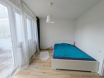 Prodej RD se zahradou, garáží a vydaným SP k přestavbě domu