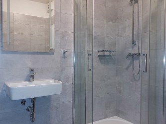 Pronájem cihlového bytu 1+kk s balkonem v Brně - Kamechách