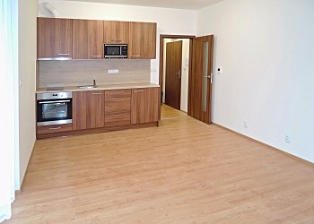 Pronájem nezařízeného bytu 1+kk 38m2 s balkonem Brno