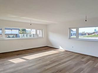 Prodej novostavby domu s garáží a zahradou, Ochoz u Brna