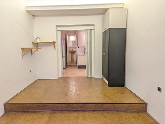 Prodej RD se zahradou, garáží a vydaným SP k přestavbě domu