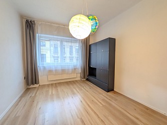 Prodej RD se zahradou, garáží a vydaným SP k přestavbě domu