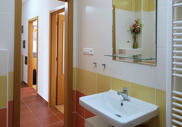 Pronájem zařízeného bytu 2+kk 42m2 Brno Husovice