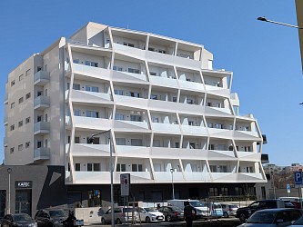 Pronájem 1+kk 33,6 m2, polyfunkční dům Meridiem, Komárovská