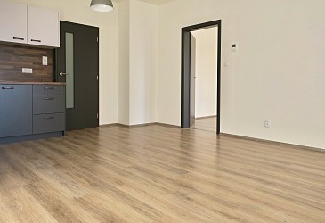 Pronájem cihlového bytu 2+kk s balkonem v Brně Bystrci
