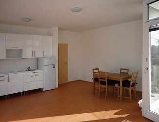 Pronájem bytu1+kk s lodžií na ulici Vinařská Brno