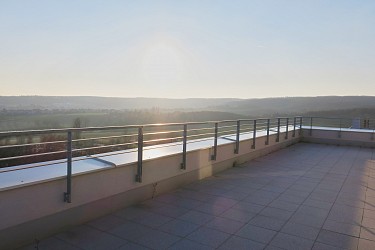 Prodej bytu 4+kk s terasou a dvěma garážovými stáními před dokončením v Brně - Bystrci
