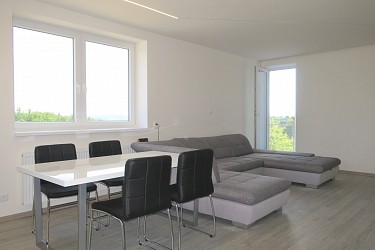 Pronájem bytu 3+kk s lodžií a garážovým stáním v Brně Bystrci