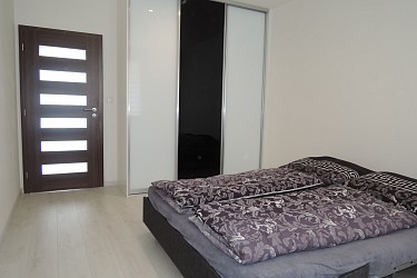 Pronájem zařízeného bytu 2+kk s lodžií u Brněnské přehrady