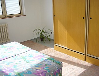 Pronájem bytu 2+1 s balkonem na ulici Ostružinová Brno