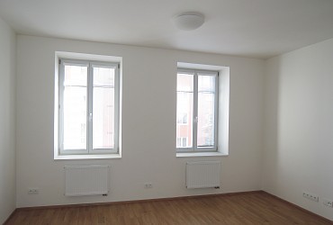 Prodej bytu 2+kk s balkonem, Výstavní.
