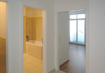 Prodej bytu 2+kk s balkonem, Výstavní.