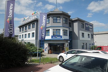 Pronájem kanceláře 17,4 m2 v komerčním objektu u OC Globus.