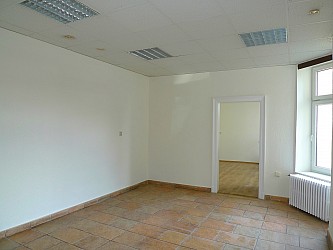 Pronájem obchodních prostor 74 m2, Královo Pole