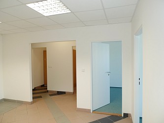 Pronájem tří samostatných kanceláří, Maříkova