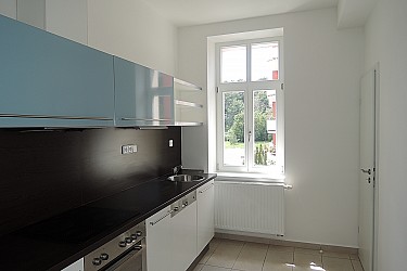 Prodej bytu 4+kk 88 m2 s balkonem a lodžií, Úvoz.