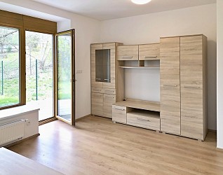 Pronájem apartmánu 1+kk se zahrádkou u Brněnské přehrady