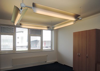 Pronájem vybavené kanceláře 23 m2, Vídeňská.