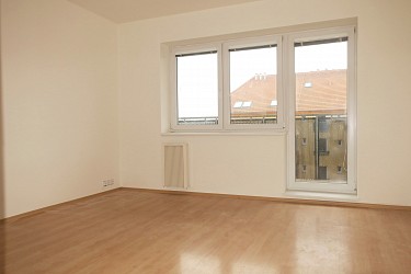 Pronájem bytu 1+kk s balkonem v Brně-Řečkovicích